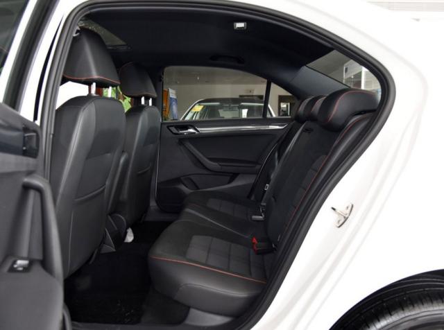 剖析足球界女教练稀缺原因:性别歧视作祟 竞争大“泛亚电竞平台”(图2) 泛亚电竞